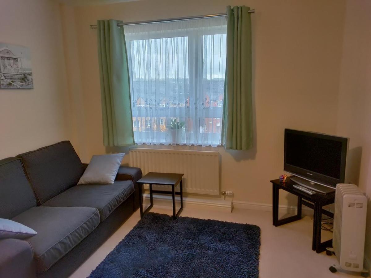Double Room In A Top Floor Shared Apartment Northampton Exterior foto
